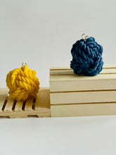 Load image into Gallery viewer, Knitted Candles